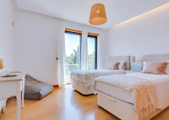 Vale Do Lobo, \'Golf By The Pool\' 2 Bedroom Apartment