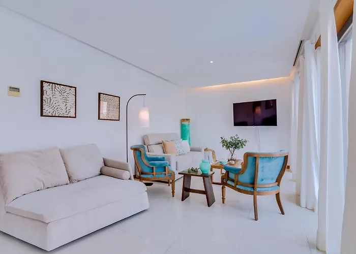 Vale Do Lobo, \'Golf By The Pool\' 2 Bedroom Apartment
